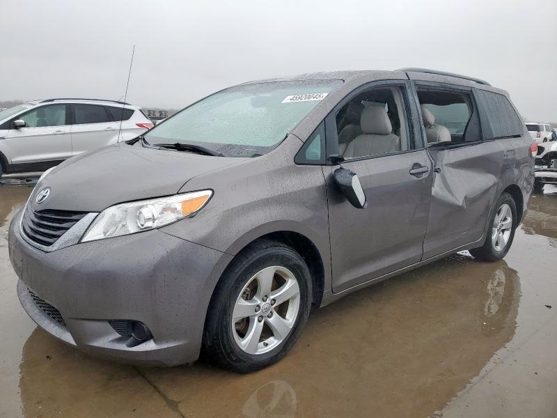 TOYOTA SIENNA LE 2014 with VIN 5TDKK3DC9ES421728 - Photo from auction
