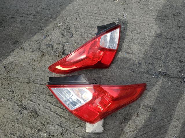 Снимка 12 от търг – 2017 NISSAN VERSA S с VIN 3N1CN7AP3HL892183