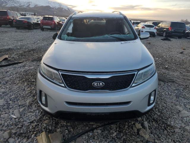 Photo 5 from auction – 2014 KIA SORENTO LX with VIN 5XYKTCA61EG465604