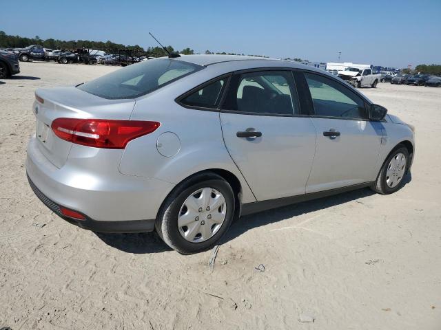 Снимка 3 от търг – 2017 FORD FOCUS S с VIN 1FADP3E24HL306319