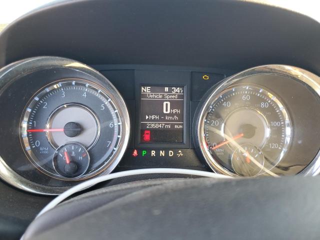 Photo 9 from auction – 2015 CHRYSLER TOWN & COU with VIN 2C4RC1BGXFR573050