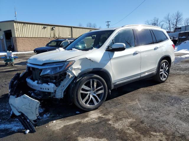Photo 1 from auction – 2017 HONDA PILOT TOUR with VIN 5FNYF6H97HB098349