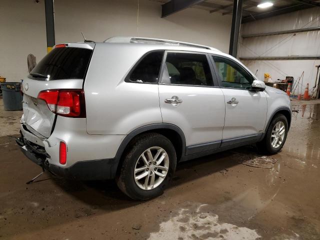 Photo 3 from auction – 2015 KIA SORENTO LX with VIN 5XYKTCA63FG571733