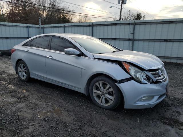 Photo 4 from auction – 2011 HYUNDAI SONATA SE with VIN 5NPEC4AC9BH142429