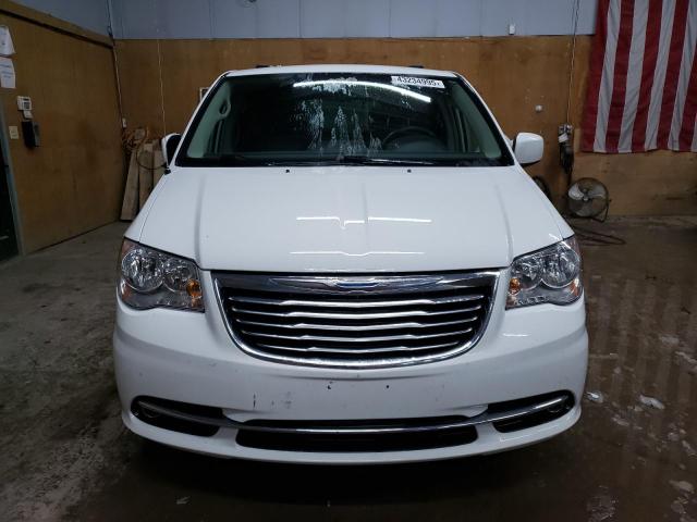 Photo 5 from auction – 2016 CHRYSLER TOWN & COU with VIN 2C4RC1BG2GR113253