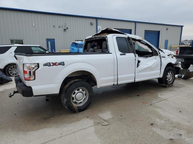 Photo 3 from auction – 2016 FORD F150 SUPER with VIN 1FTFX1EF7GKF57852