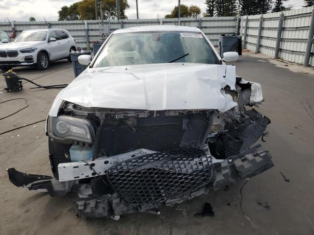 Photo 5 from auction – 2019 CHRYSLER 300 S with VIN 2C3CCABG7KH538833