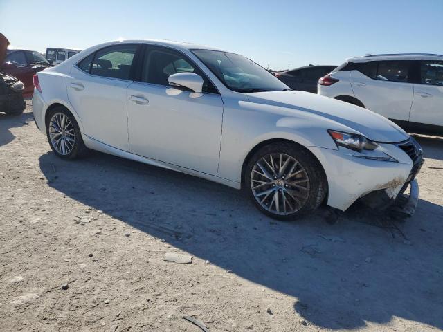 Photo 4 from auction – 2016 LEXUS IS 200T with VIN JTHBA1D28G5025652