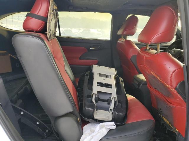 Photo 11 from auction – 2024 TOYOTA HIGHLANDER with VIN 5TDKDRBH0RS544190