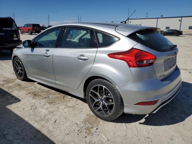 Photo 2 from auction – 2015 FORD FOCUS SE with VIN 1FADP3K27FL348744