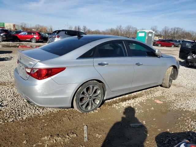 Photo 3 from auction – 2013 HYUNDAI SONATA SE with VIN 5NPEC4AB9DH578420