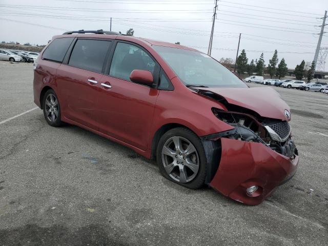 Photo 4 from auction – 2017 TOYOTA SIENNA SE with VIN 5TDXZ3DC0HS800154