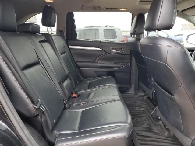 Photo 11 from auction – 2016 TOYOTA HIGHLANDER with VIN 5TDJKRFH3GS332926