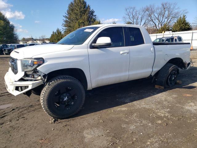 TOYOTA TUNDRA DOU 2015 with VIN 5TFRY5F12FX186296 - Photo from auction
