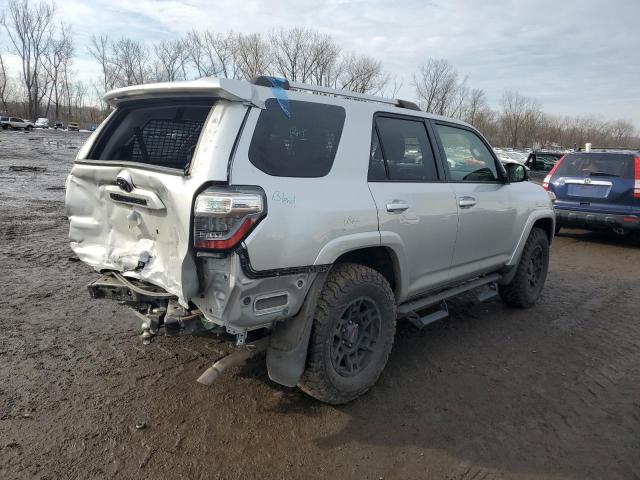 Photo 3 from auction – 2020 TOYOTA 4RUNNER SR with VIN JTEBU5JR6L5819265