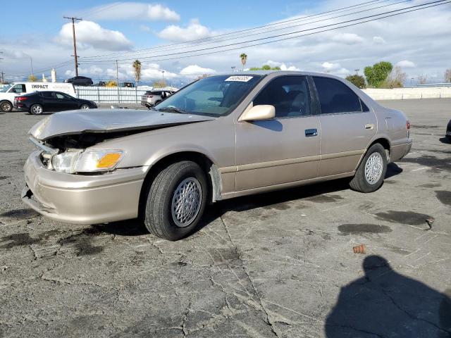 TOYOTA CAMRY CE 2000 with VIN 4T1BG22K8YU969253 - Photo from auction