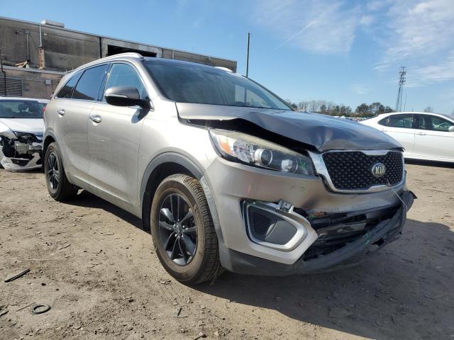 Photo 4 from auction – 2016 KIA SORENTO LX with VIN 5XYPG4A32GG059730