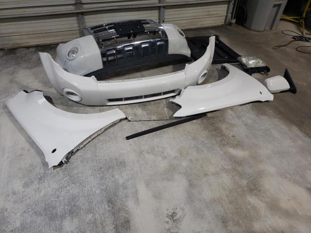 Photo 13 from auction – 2011 FORD ESCAPE LIM with VIN 1FMCU0EG0BKB97942