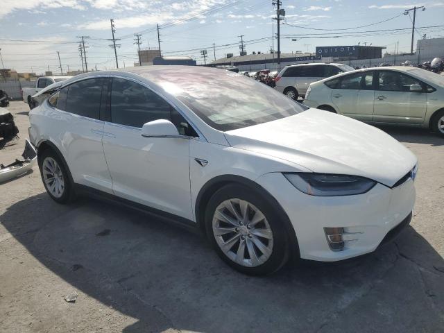 Photo 4 from auction – 2017 TESLA MODEL X with VIN 5YJXCDE27HF076187