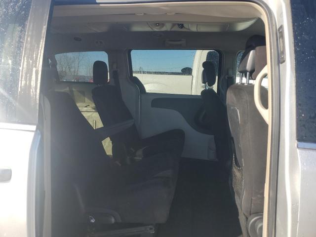 Photo 11 from auction – 2011 CHRYSLER TOWN & COU with VIN 2A4RR5DG5BR712301
