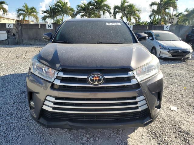 Photo 5 from auction – 2019 TOYOTA HIGHLANDER with VIN 5TDZZRFH6KS342826