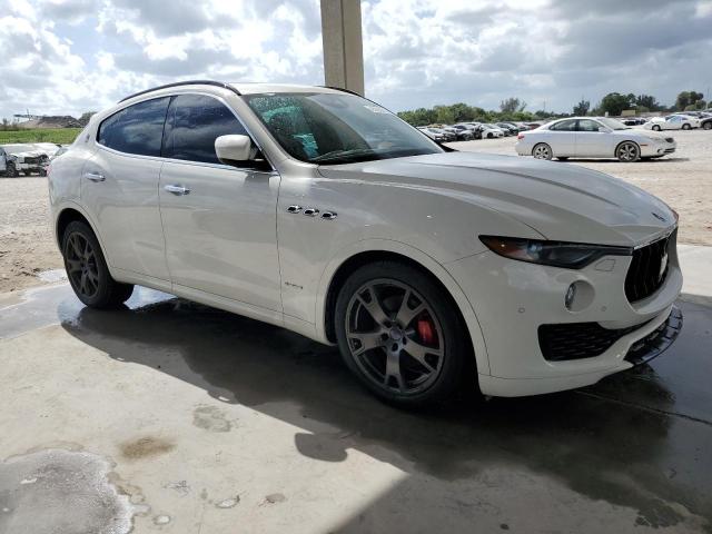 Photo 4 from auction – 2018 MASERATI LEVANTE with VIN ZN661XUS6JX259613