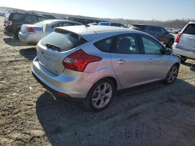 Foto 3 de la subasta – 2014 FORD FOCUS SE con VIN 1FADP3K23EL285382