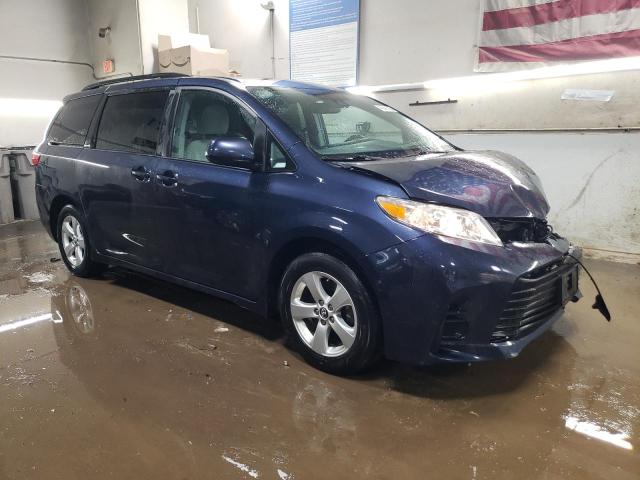 Photo 4 from auction – 2018 TOYOTA SIENNA LE with VIN 5TDKZ3DC1JS936650