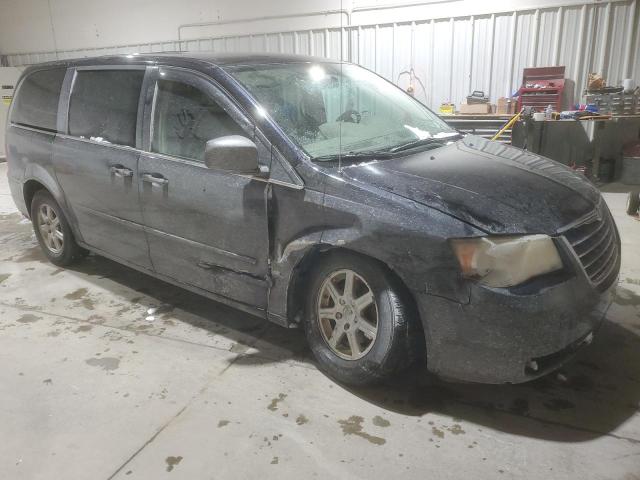Photo 4 from auction – 2010 CHRYSLER TOWN & COU with VIN 2A4RR2D10AR456349
