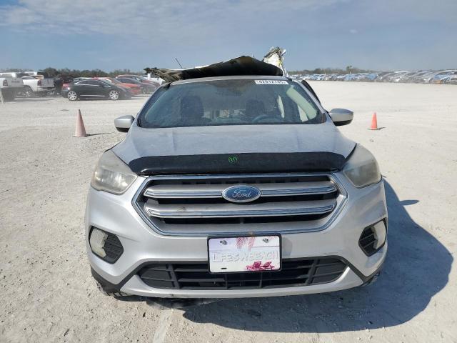 Photo 5 from auction – 2017 FORD ESCAPE SE with VIN 1FMCU9G92HUD29647