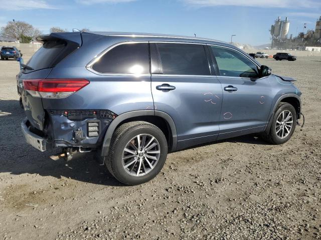 Photo 3 from auction – 2018 TOYOTA HIGHLANDER with VIN 5TDJZRFH5JS852239