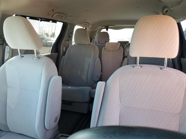 Photo 10 from auction – 2017 TOYOTA SIENNA LE with VIN 5TDKZ3DC1HS835165
