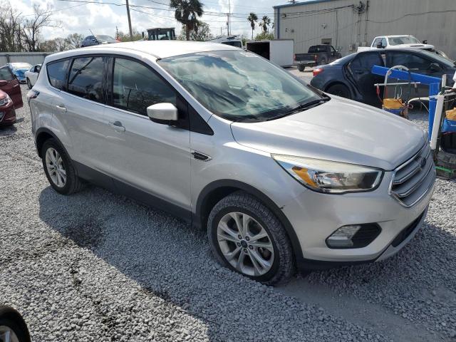 Photo 4 from auction – 2017 FORD ESCAPE SE with VIN 1FMCU0G90HUC52319