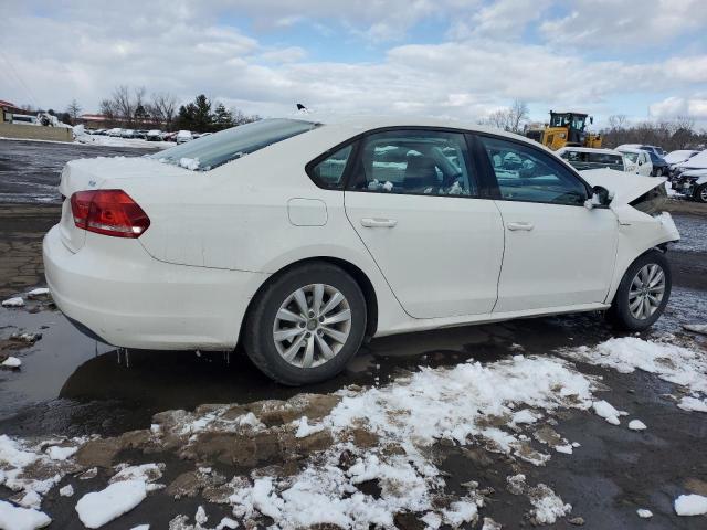 Photo 3 from auction – 2015 VOLKSWAGEN PASSAT S with VIN 1VWAT7A31FC037141