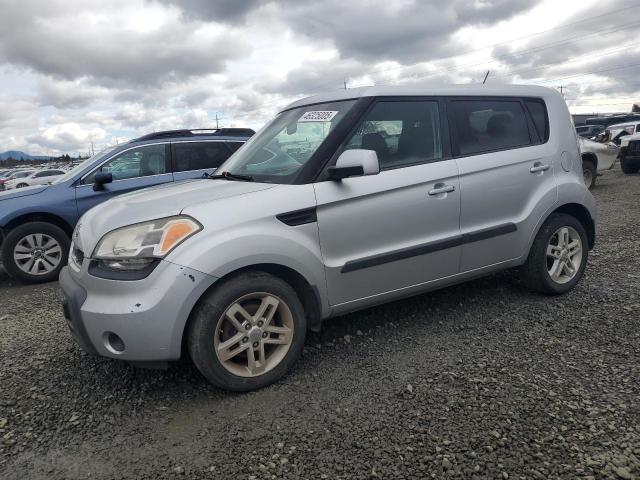 KIA SOUL + 2011 с VIN KNDJT2A28B7705789 - Снимка от търг