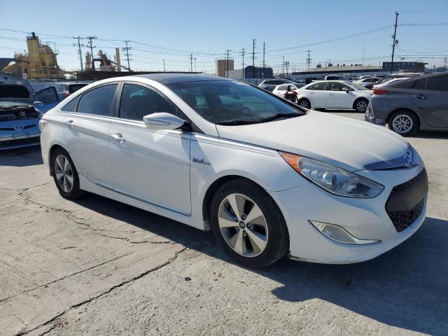 Photo 4 from auction – 2011 HYUNDAI SONATA HYB with VIN KMHEC4A47BA018462