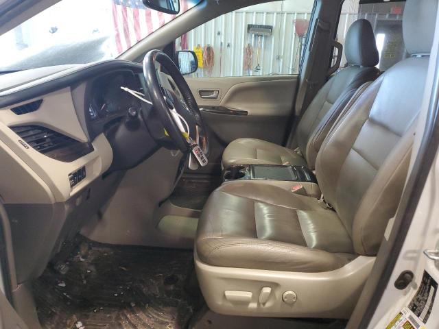 Photo 7 from auction – 2017 TOYOTA SIENNA XLE with VIN 5TDDZ3DC3HS153011
