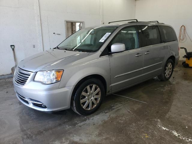 CHRYSLER TOWN & COU 2015 with VIN 2C4RC1BG7FR562586 - Photo from auction