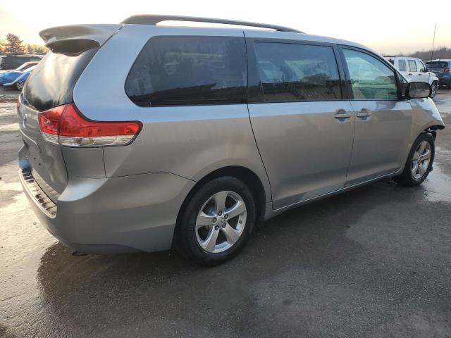 Photo 3 from auction – 2013 TOYOTA SIENNA LE with VIN 5TDKK3DC2DS323087
