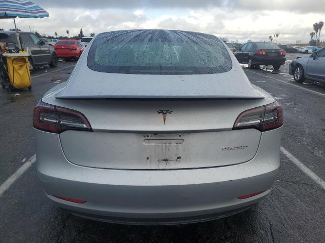 Снимка 6 от търг – 2018 TESLA MODEL 3 с VIN 5YJ3E1EB2JF072111
