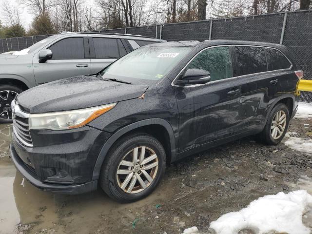 TOYOTA HIGHLANDER 2015 with VIN 5TDZARFH0FS010992 - Photo from auction