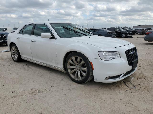 Photo 4 from auction – 2019 CHRYSLER 300 TOURIN with VIN 2C3CCAAG9KH517113