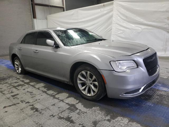Photo 4 from auction – 2016 CHRYSLER 300 LIMITE with VIN 2C3CCAAG8GH233723