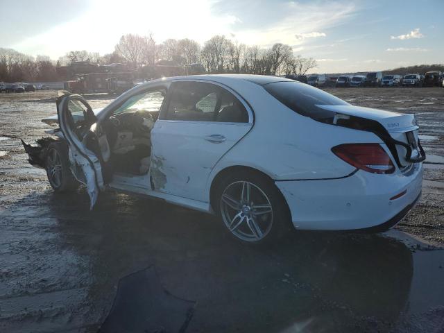 Photo 2 from auction – 2017 MERCEDES-BENZ E 300 4MAT with VIN WDDZF4KB5HA034684