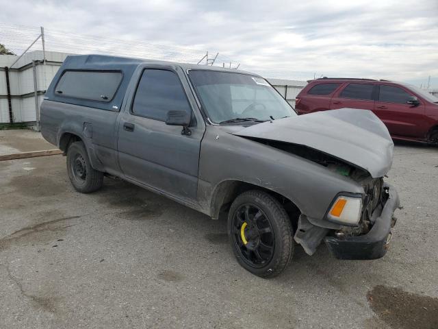 Photo 4 from auction – 1995 TOYOTA PICKUP 1/2 with VIN 4TARN81A4SZ317904