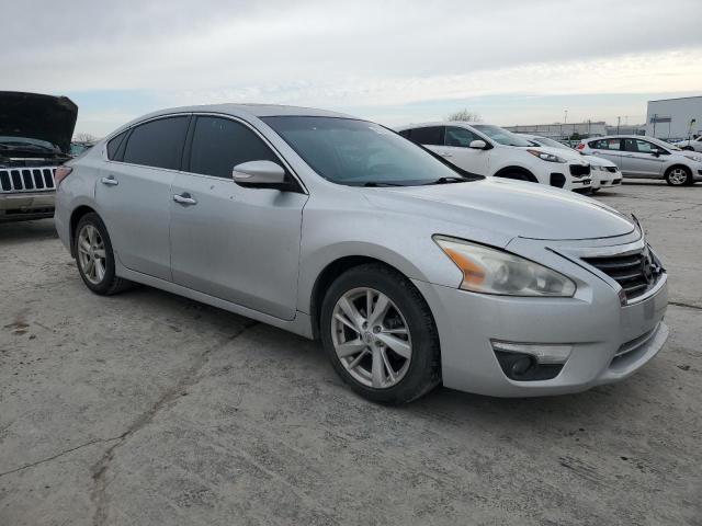 Photo 4 from auction – 2015 NISSAN ALTIMA 2.5 with VIN 1N4AL3AP2FN357934