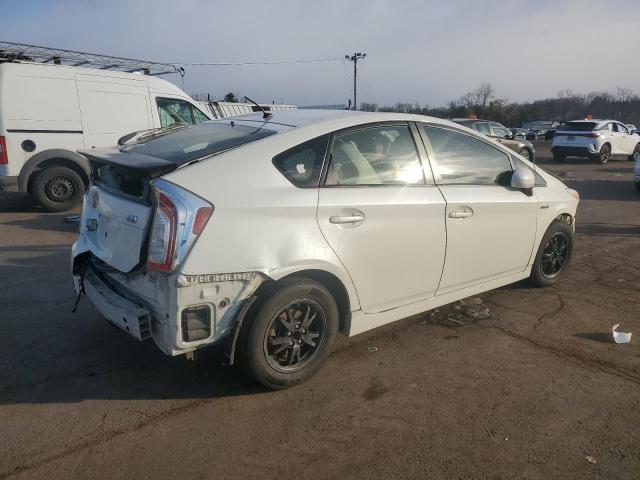 Снимка 3 от търг – 2015 TOYOTA PRIUS с VIN JTDKN3DU5F0419253