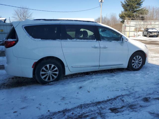 Photo 3 from auction – 2017 CHRYSLER PACIFICA T with VIN 2C4RC1BG9HR621852