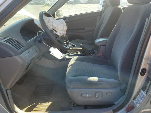 Photo 7 from auction – 2005 TOYOTA CAMRY LE with VIN 4T1BE32K55U620185