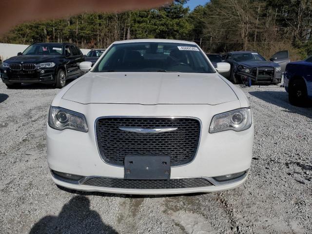 Photo 5 from auction – 2017 CHRYSLER 300 LIMITE with VIN 2C3CCAAG6HH651022